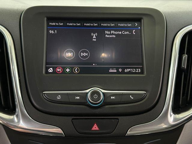 Photo of 2020 Silver Ice Metallic Chevrolet Equinox