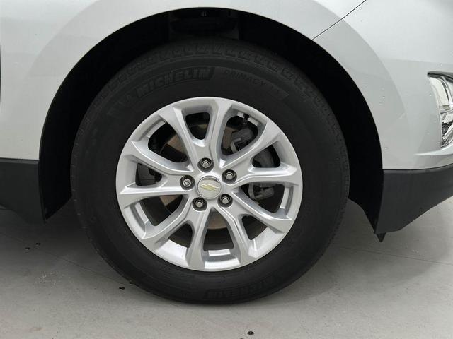 Photo of 2020 Silver Ice Metallic Chevrolet Equinox