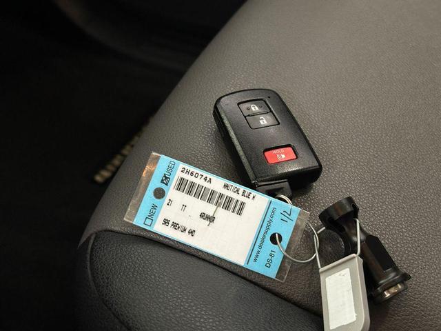 Photo of 2021 Nautical Blue Metallic Toyota 4Runner