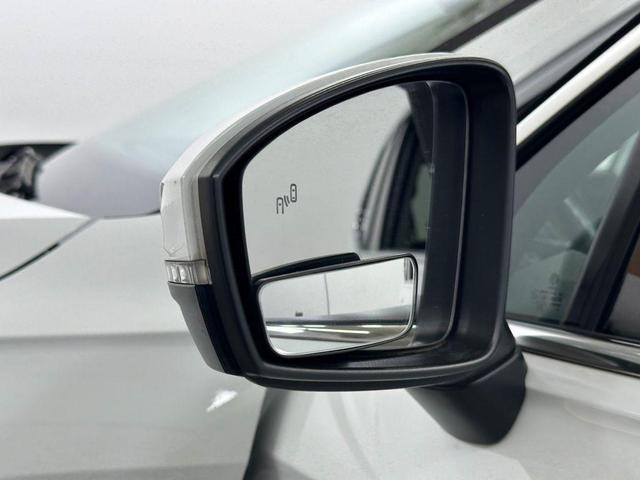 Photo of 2019 Pure White Volkswagen Tiguan