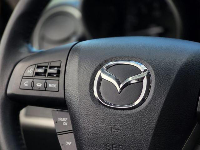 Photo of 2013 Liquid Silver Metallic Mazda Mazda3