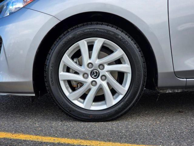 Photo of 2013 Liquid Silver Metallic Mazda Mazda3