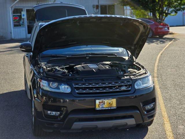 Photo of 2016 Black Land Rover Range Rover Sport