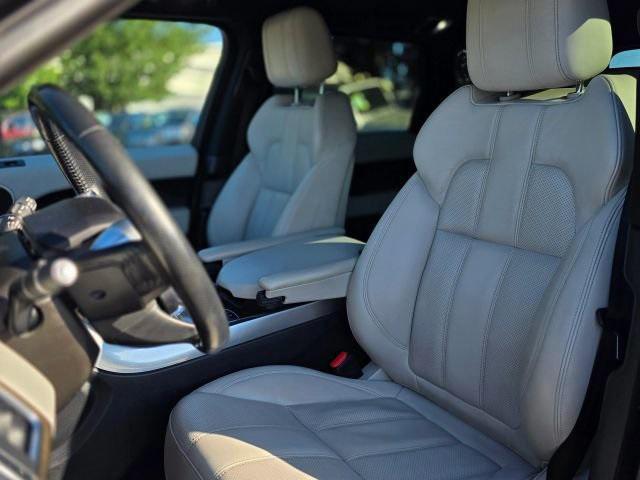Photo of 2016 Black Land Rover Range Rover Sport