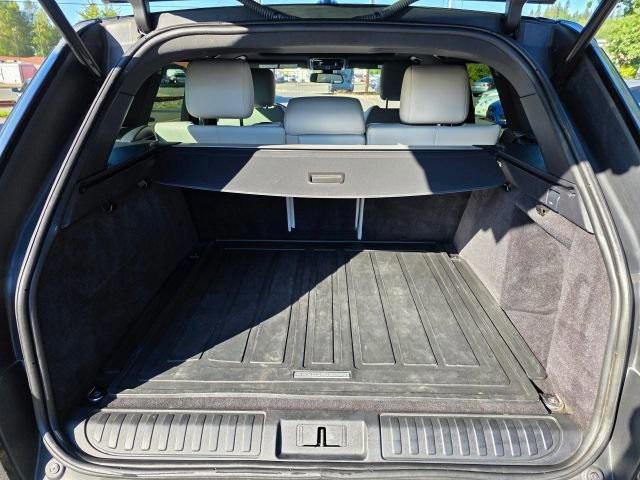 Photo of 2016 Black Land Rover Range Rover Sport