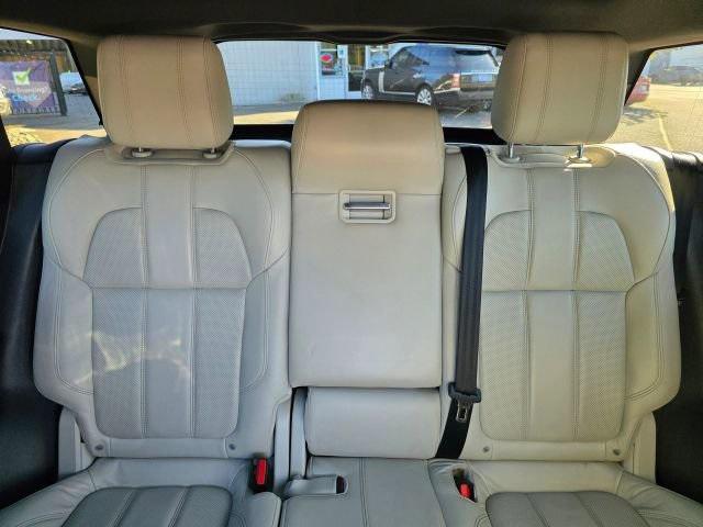 Photo of 2016 Black Land Rover Range Rover Sport