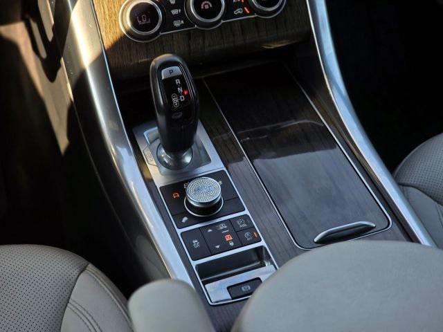 Photo of 2016 Black Land Rover Range Rover Sport
