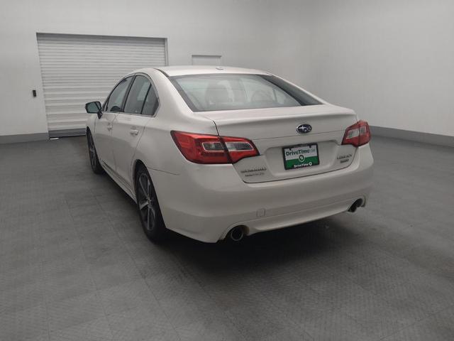 Photo of 2015 Crystal White Pearl Subaru Legacy