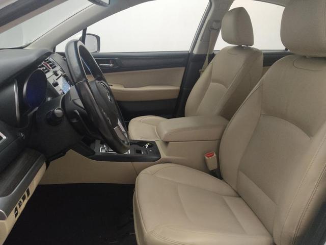 Photo of 2015 Crystal White Pearl Subaru Legacy