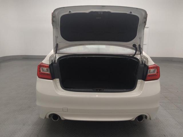 Photo of 2015 Crystal White Pearl Subaru Legacy