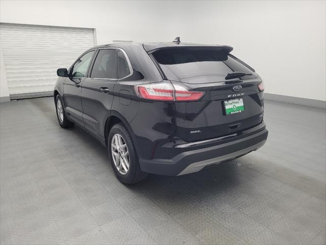 Photo of 2023 Agate Black Metallic Ford Edge