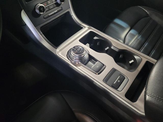 Photo of 2023 Agate Black Metallic Ford Edge