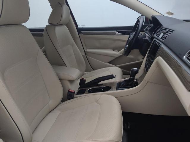Photo of 2018 Fortana Red Metallic Volkswagen Passat