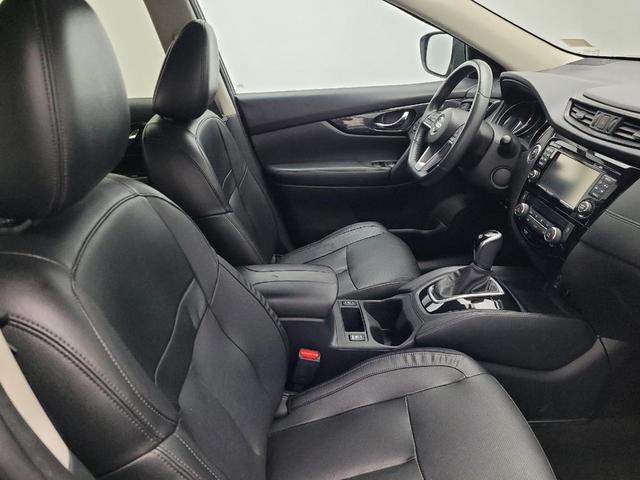 Photo of 2017 Gun Metallic Nissan Rogue