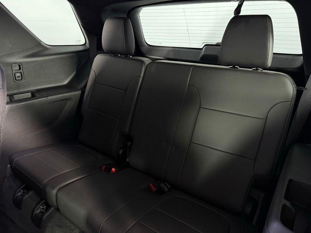 Photo of 2023 Summit White Chevrolet Traverse