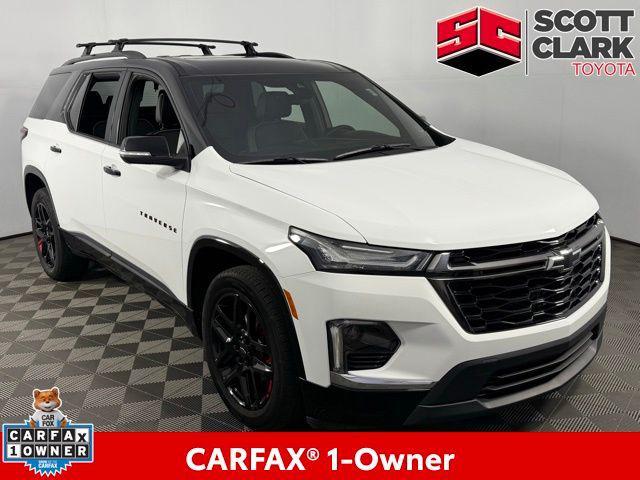 Photo of 2023 Summit White Chevrolet Traverse
