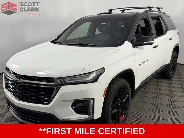 Photo of 2023 Summit White Chevrolet Traverse