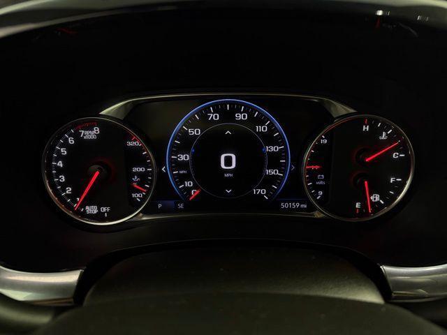 Photo of 2023 Summit White Chevrolet Traverse