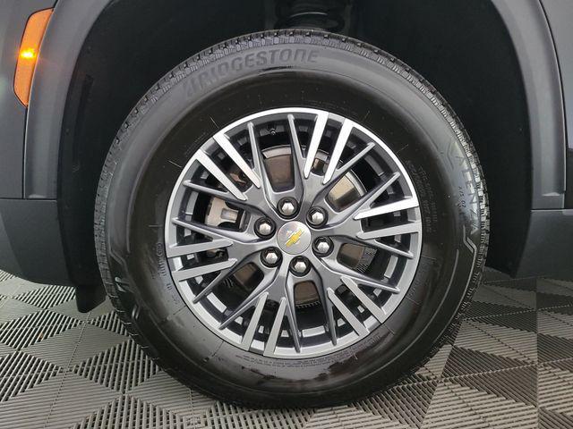 Photo of 2025 Black Metallic Chevrolet Traverse
