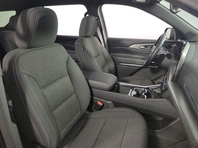 Photo of 2025 Black Metallic Chevrolet Traverse