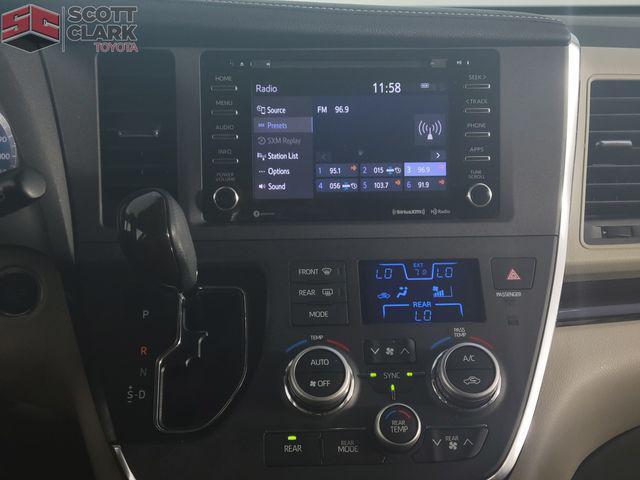 Photo of 2018 Blizzard Pearl Toyota Sienna
