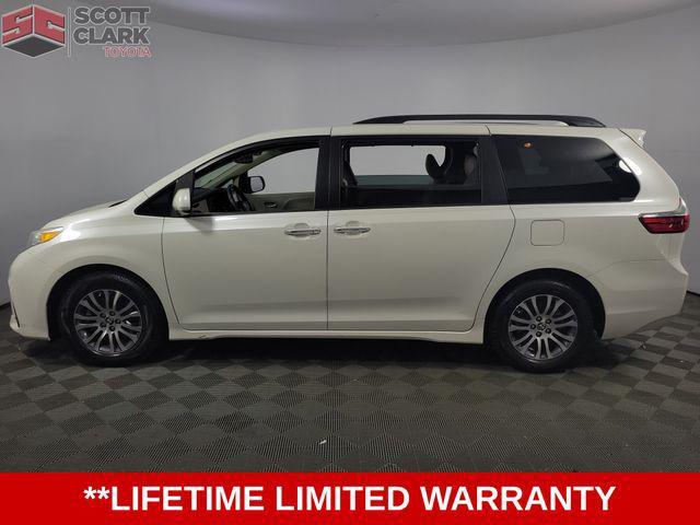 Photo of 2018 Blizzard Pearl Toyota Sienna