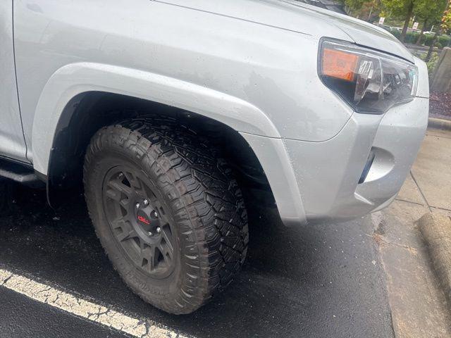 Photo of 2023 Classic Silver Metallic Toyota 4Runner