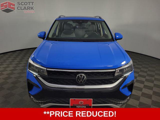 Photo of 2024 Platinum Gray Metallic Volkswagen Taos