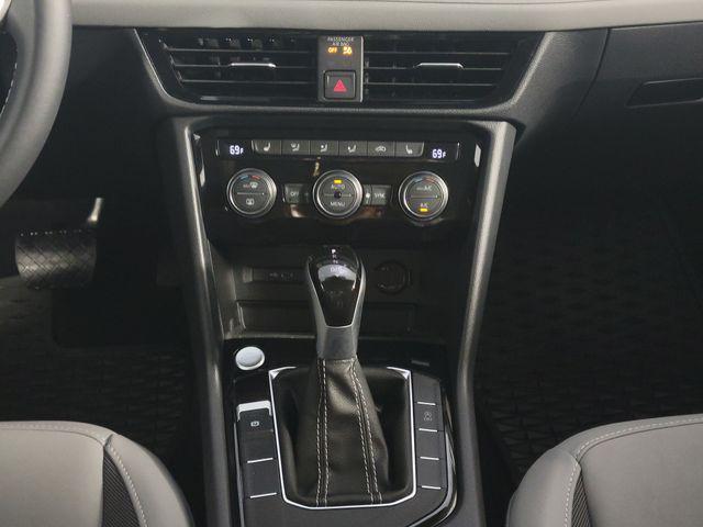 Photo of 2024 Platinum Gray Metallic Volkswagen Taos