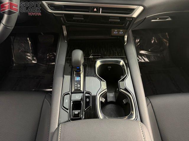 Photo of 2024 Iridium Lexus RX 350