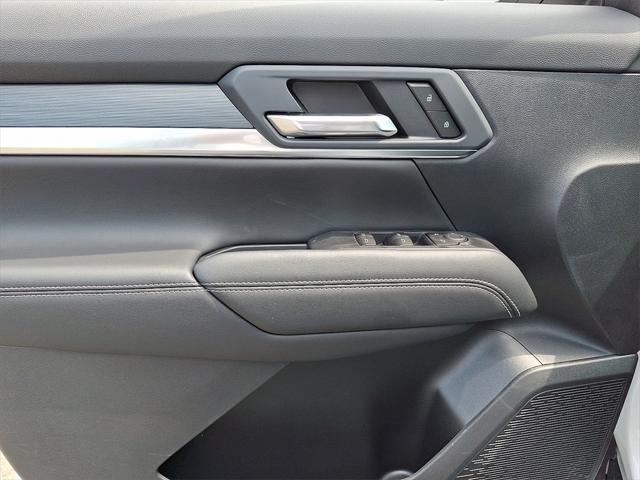 Photo of 2026 Summit White GMC Terrain