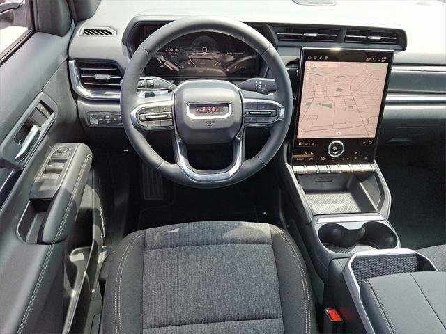 Photo of 2026 Summit White GMC Terrain