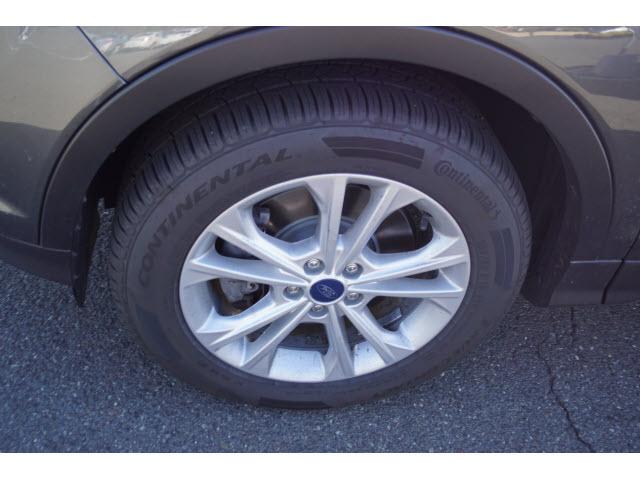 Photo of 2017 Magnetic Ford Escape