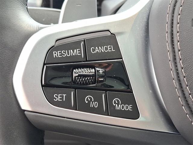 Photo of 2024 Mineral White Metallic BMW X5