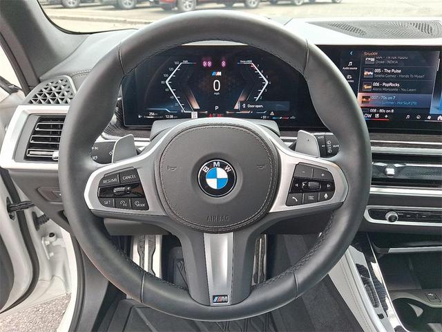 Photo of 2024 Mineral White Metallic BMW X5