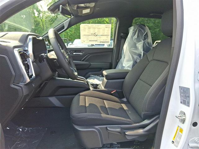 Photo of 2025 Summit White GMC Canyon