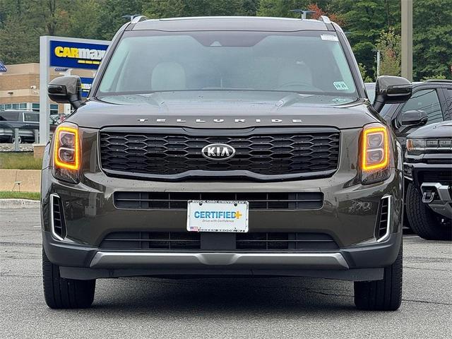 Photo of 2021 Dark Moss Kia Telluride