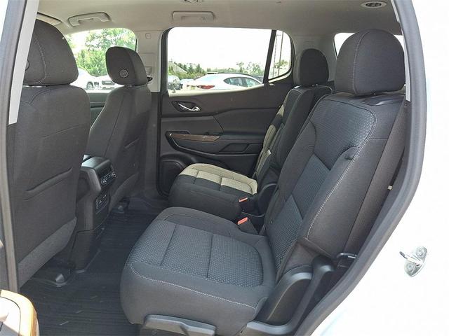 Photo of 2022 Summit White GMC Acadia