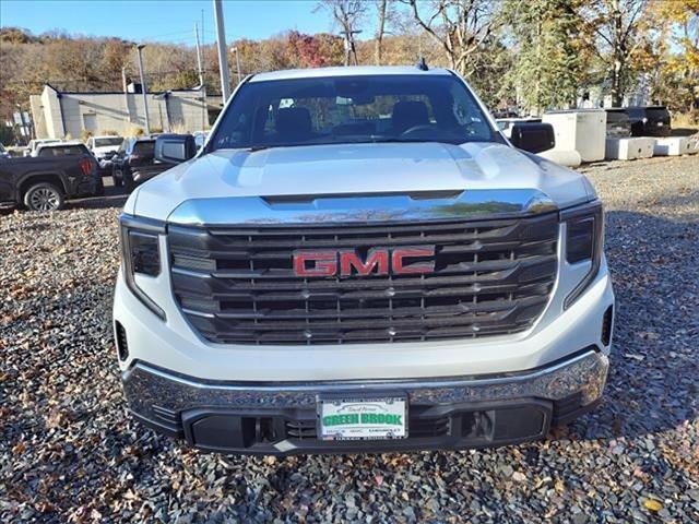 Photo of 2025 Summit White GMC Sierra 1500