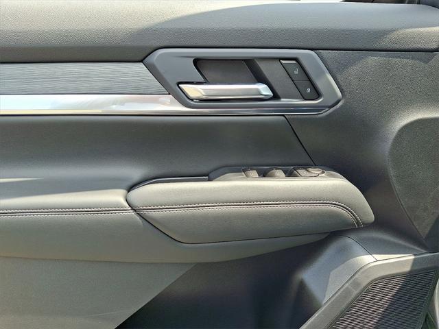 Photo of 2026 Sterling Metallic GMC Terrain