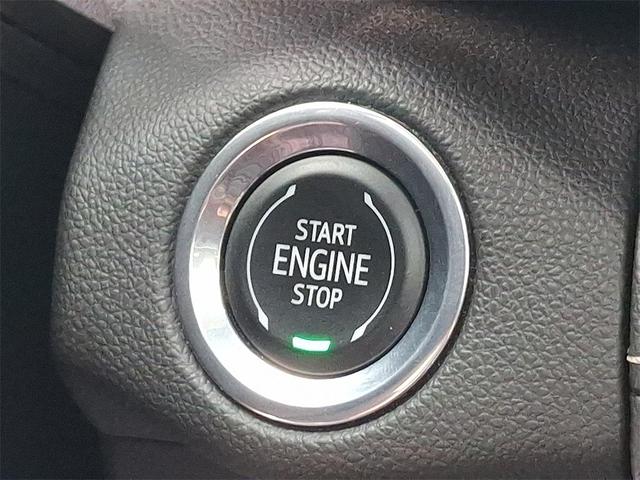 Photo of 2023 Summit White Buick Envision