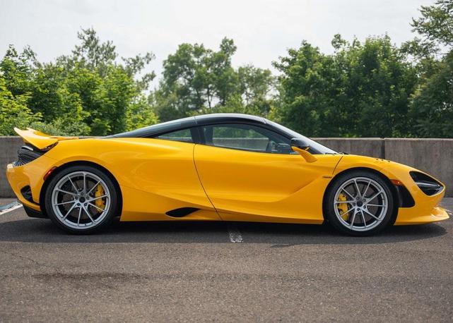Photo of 2025 Volcano Yellow McLaren 750S