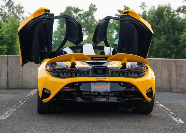 Photo of 2025 Volcano Yellow McLaren 750S