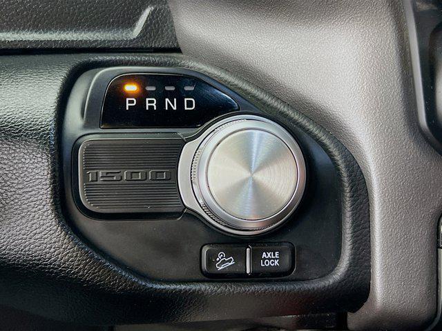 Photo of 2019 Granite Crystal Metallic Clearcoat RAM 1500