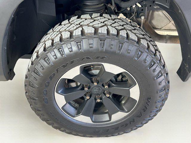 Photo of 2019 Granite Crystal Metallic Clearcoat RAM 1500