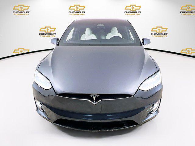 Photo of 2020 Gray Tesla Model X