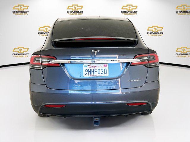 Photo of 2020 Gray Tesla Model X