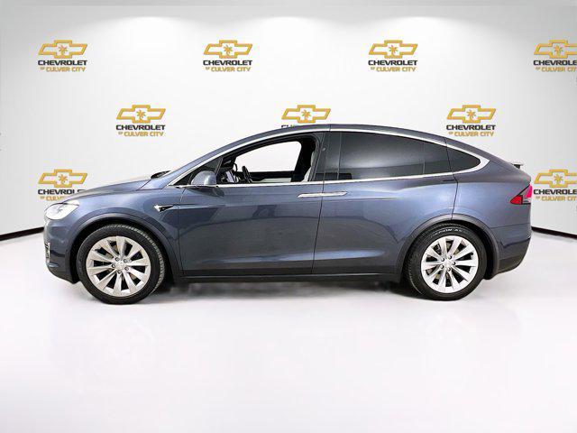 Photo of 2020 Gray Tesla Model X