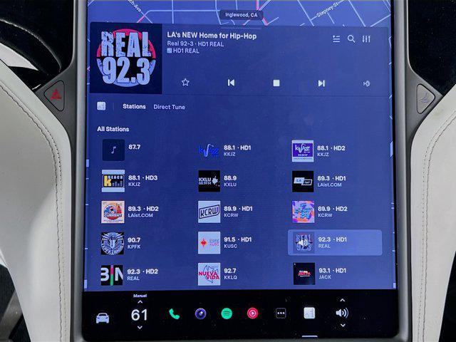 Photo of 2020 Gray Tesla Model X