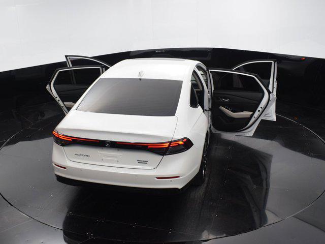 Photo of 2023 Platinum White Pearl Honda Accord Hybrid